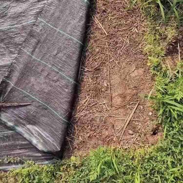 How to install and fix landscape fabrics？